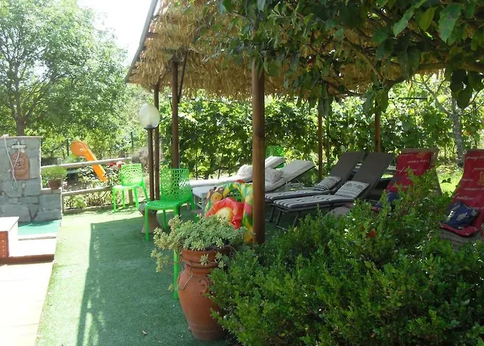 With Pool Near 5terre Firefly Villa *