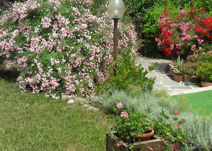 With Pool Near 5terre Firefly Villa Quaratica