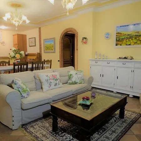 With Pool Near 5terre Firefly Villa Quaratica